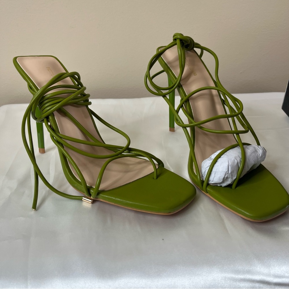 PrettyLittleThing, Olive Square Toe Lace Up Heeled Sandals. Size 8.